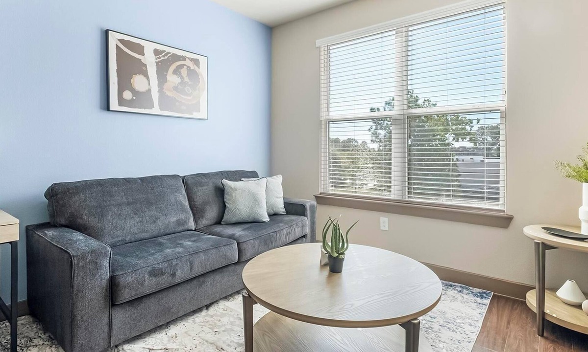 Barker Apartment | Landing | Spectacular 1BD, Pool, Gym