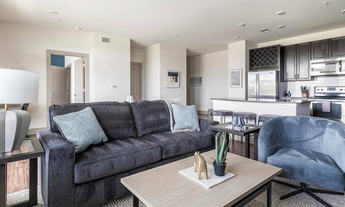 Klein Apartment | Landing | Spectacular 2BD, Clubhouse, Gym