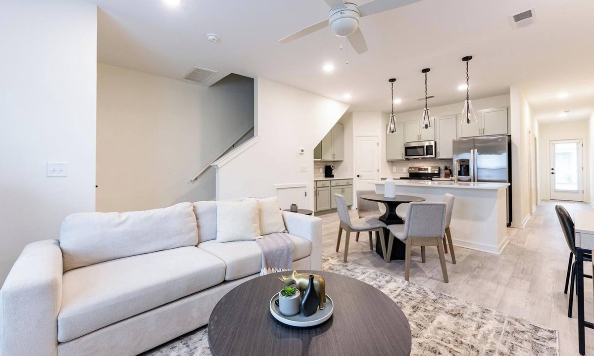Wilmington Apartment | Landing | Spectacular 3BD, Yoga Studio, Clubhouse