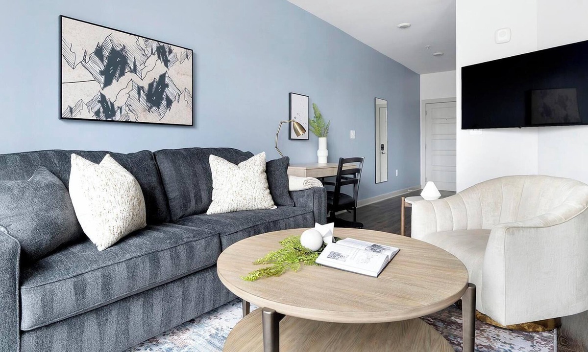 Charlotte Apartment | Landing | Spectacular Studio, Clubhouse, Gym