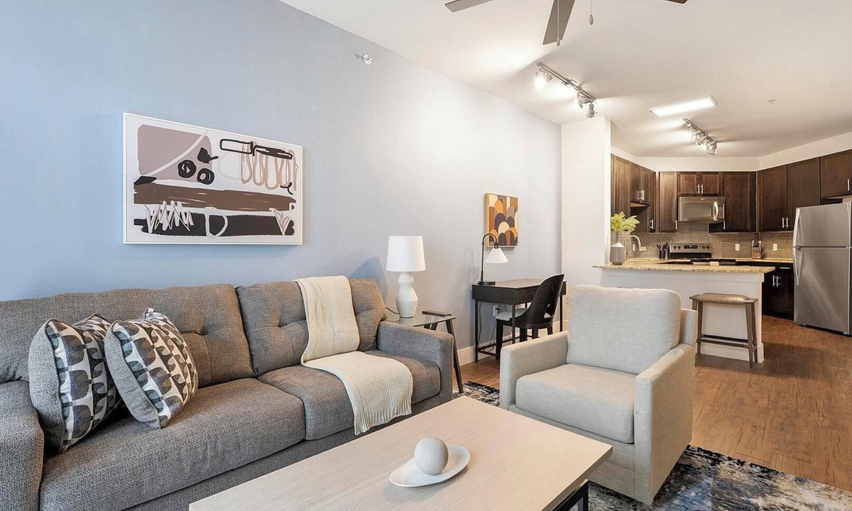Crestview Apartment | Landing | Stunning 1BD, Courtyard, Gym