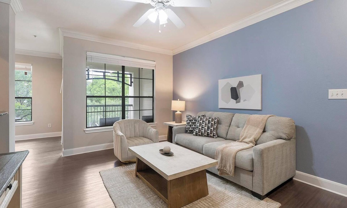 West Oak Hill Apartment | Landing | Stunning 1BD, Gym
