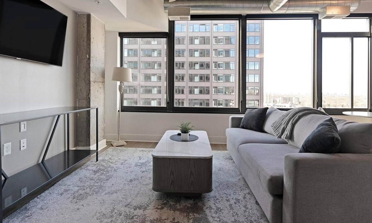 Baileys Crossroads Apartment | Landing | Stunning 1BD, Game Room, Gym