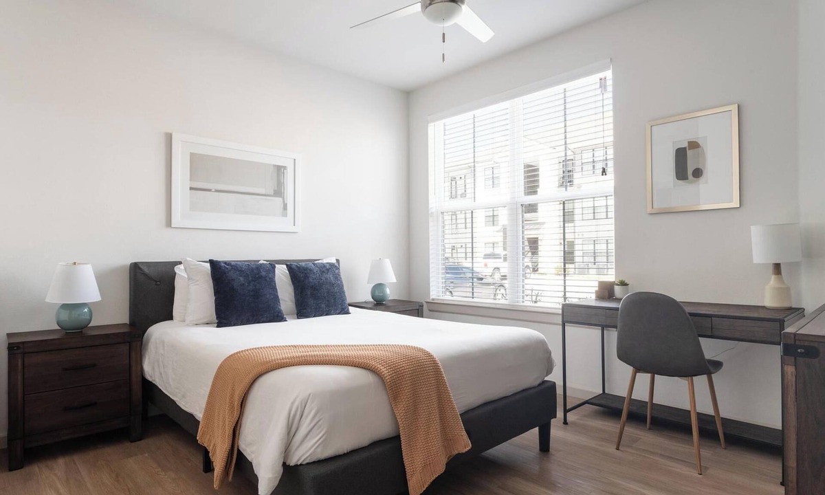 Pflugerville Apartment | Landing | Stylish 1BD, Clubhouse, Courtyard