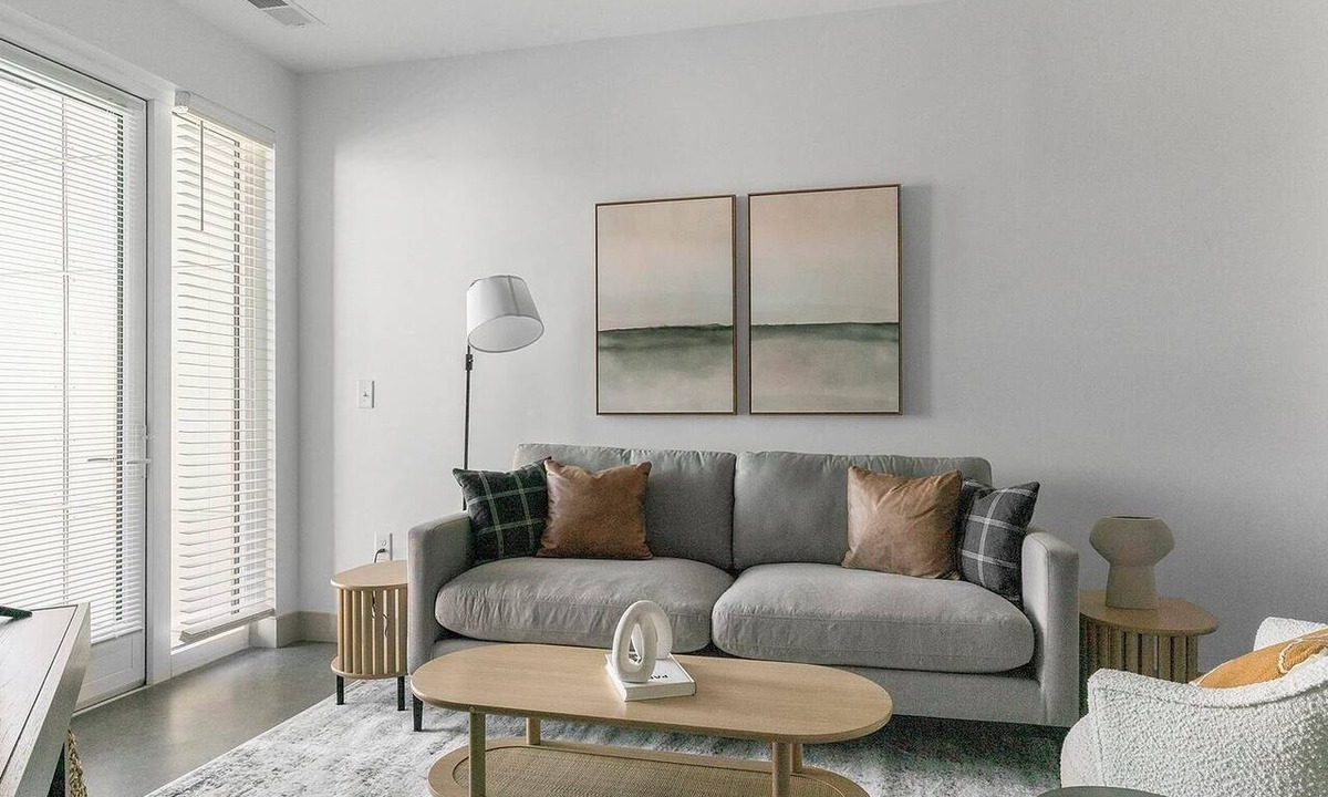 Richmond Apartment | Landing | Stylish 1BD, Pool, Clubhouse