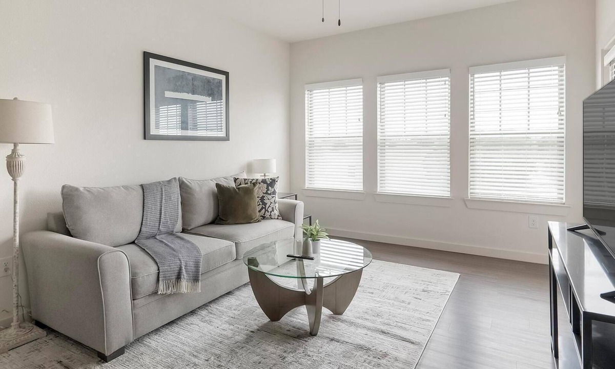 River Ranch Apartment | Landing | Stylish 1BD, Pool, Clubhouse