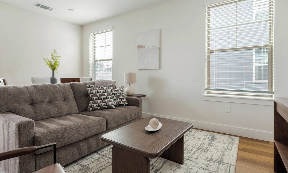Huntersville Apartment | Landing | Stylish 2BD, Gym