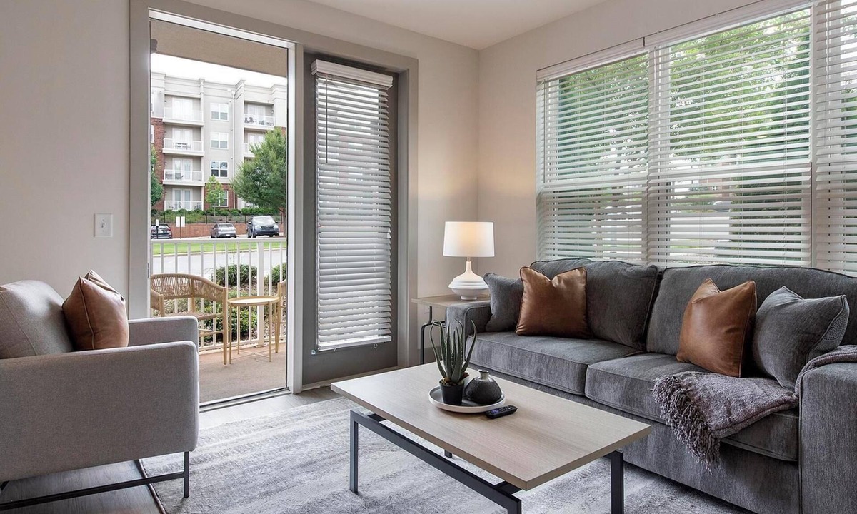 Charlotte Apartment | Landing | Stylish 2BD, Clubhouse, Gym