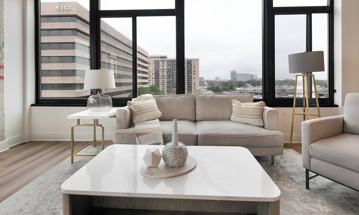 Baileys Crossroads Apartment | Landing | Stylish 2BD, Gym, Game Room