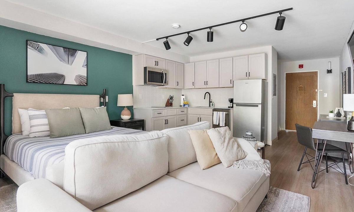 Northeast Raleigh Apartment | Landing | Stylish Studio, Gym, Pool