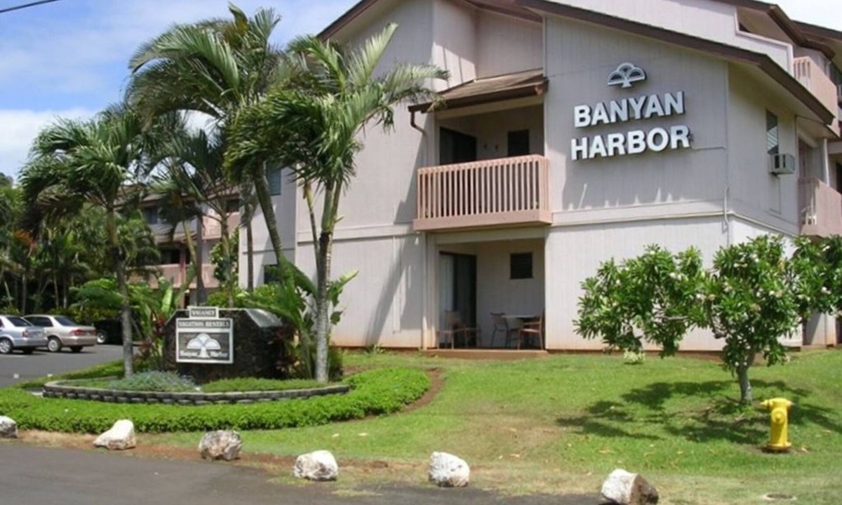 Nawiliwili Resort | LAST MINUTE DEAL! 2BR in Lihue, minutes from the beach. Perfect for a getaway!