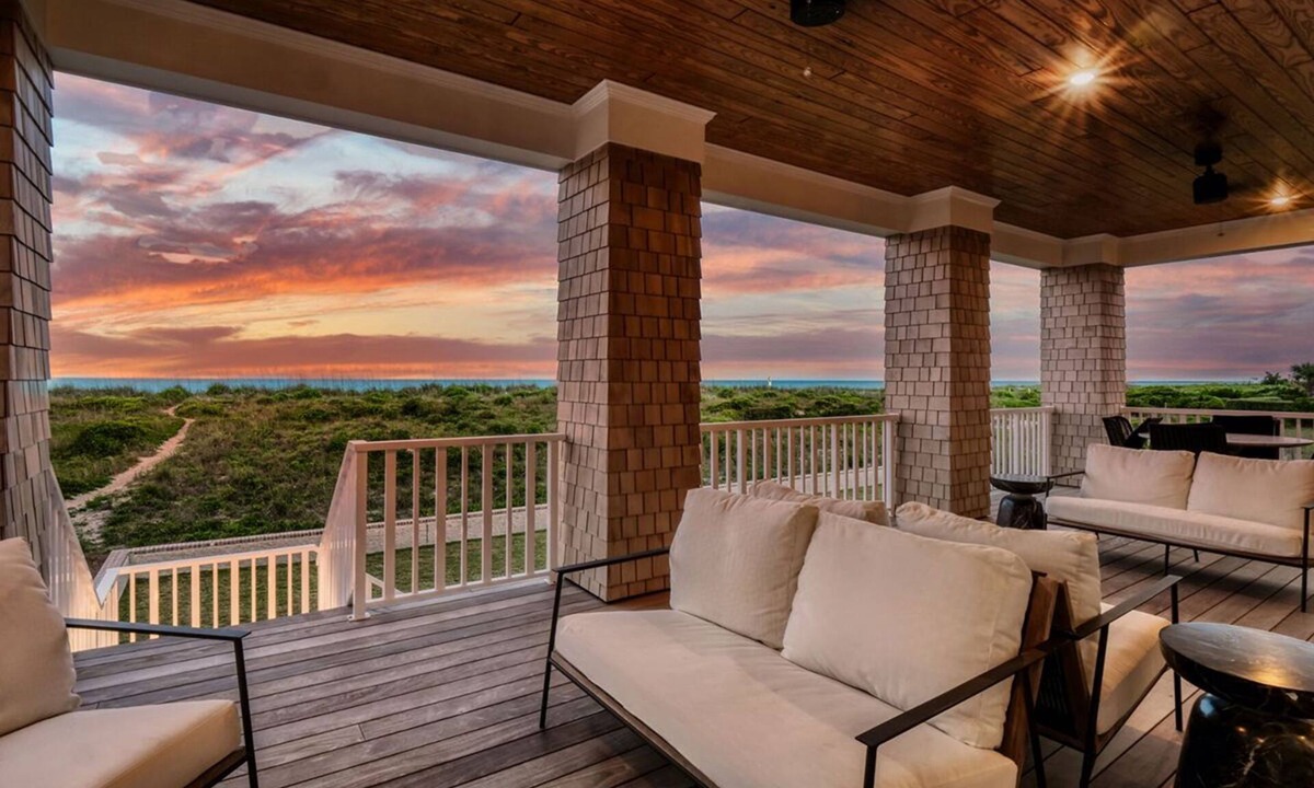 Wrightsville Beach House | Lavish 6br/6ba oceanfront condo w/incredible views and private elevator.