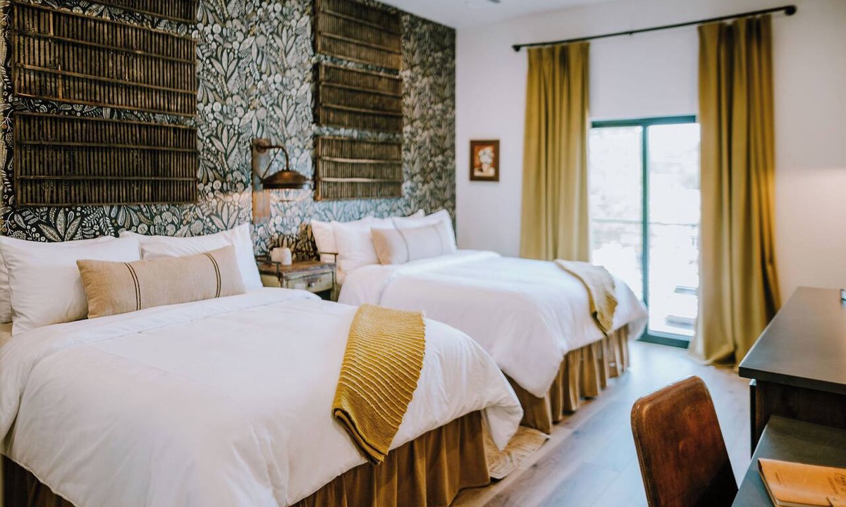 Wimberley Hotel | Lazy Spur Suite — 2 Queens, Modern Western | Gaines Ranch on the Square