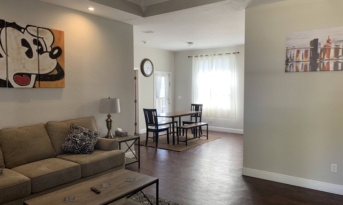 Winter Haven House | Legoland Splash Escape with pool and hot tub!