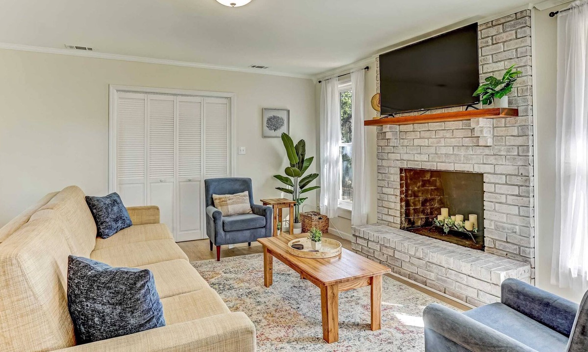 Savannah House | Little Pool on Wilmington Island - Opulent Ossabaw