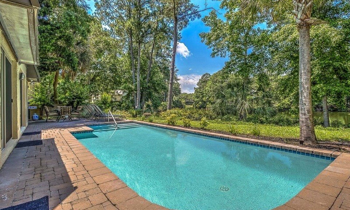 Heritage Woods House | LOCATION - Short Walk to Beach/Bike to Salty Dog-Harbortown - 5th Row on Lagoon