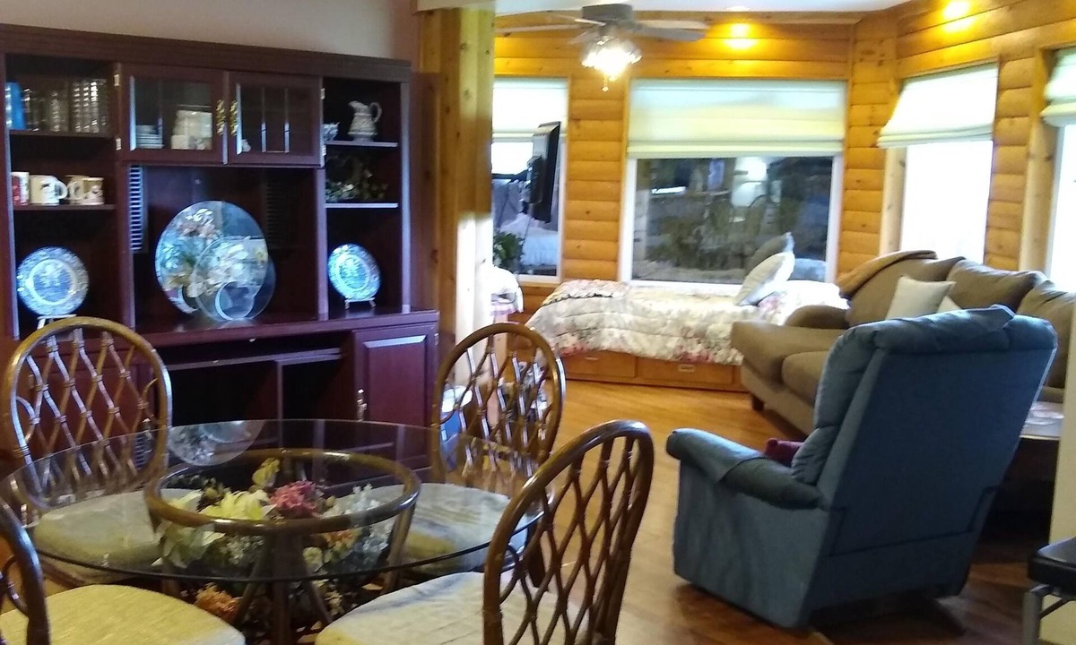 Spring Mills Villa | Log-sided Villa on Stunning Horse Ranch