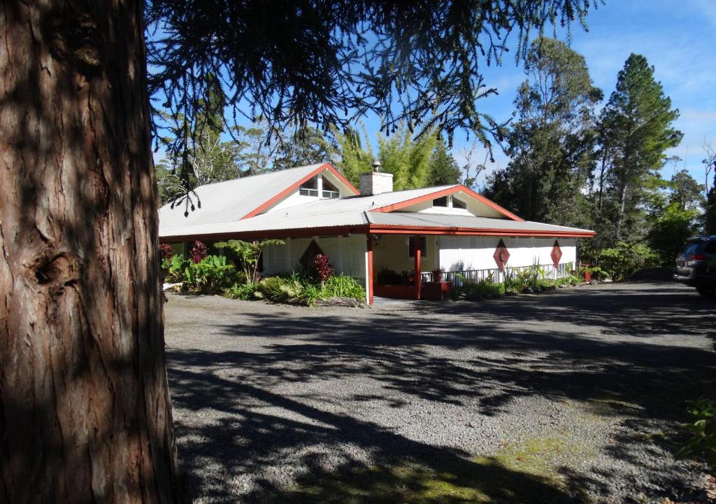 Volcano Cabin | Lokahi Lodge