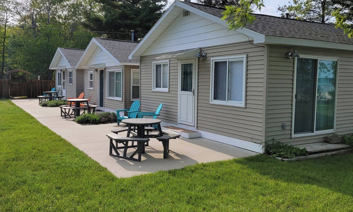 Oscoda Cottage | Lovango Hideaway Beach Resort-4 cottages with private beach on Lake Huron!