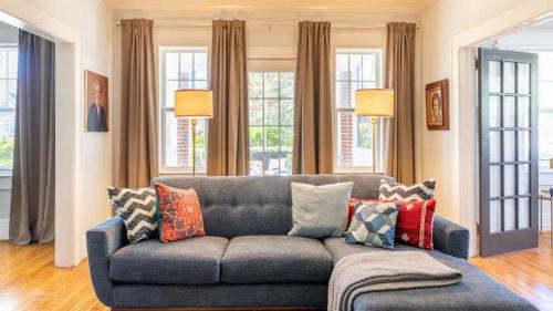 Dilworth House | Lovely 2BR near Uptown Charlotte