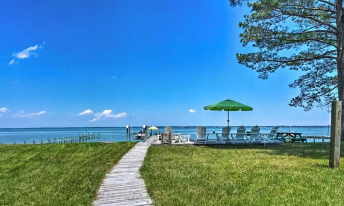 Urbanna Cottage | Lovely 3 BR, Rappahannock Riverfront Retreat in Picturesque Urbanna