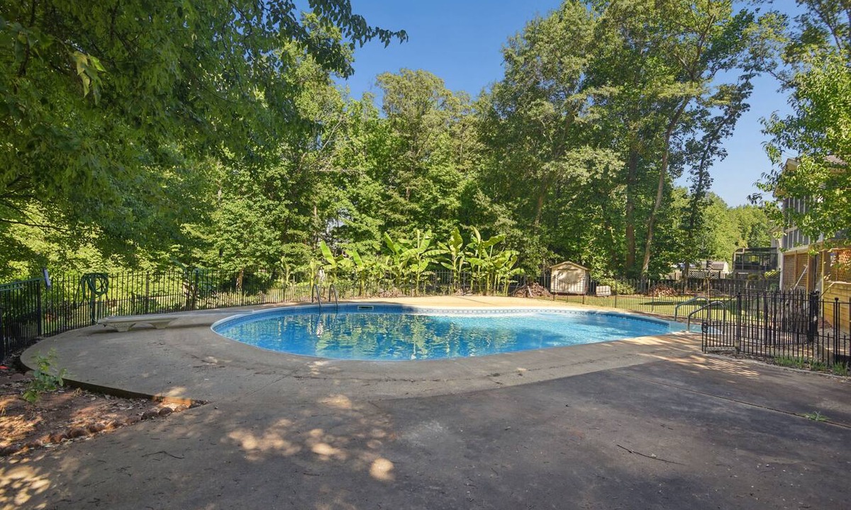 Arcadia House | Lovely 4-bedroom house with in-ground pool