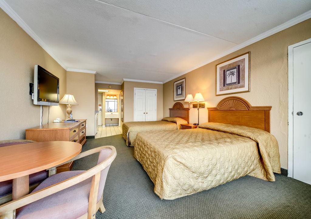 Myrtle Beach Apartment | Lovely Oceanfront Studio At Sand Dunes Resort-Sleeps 4