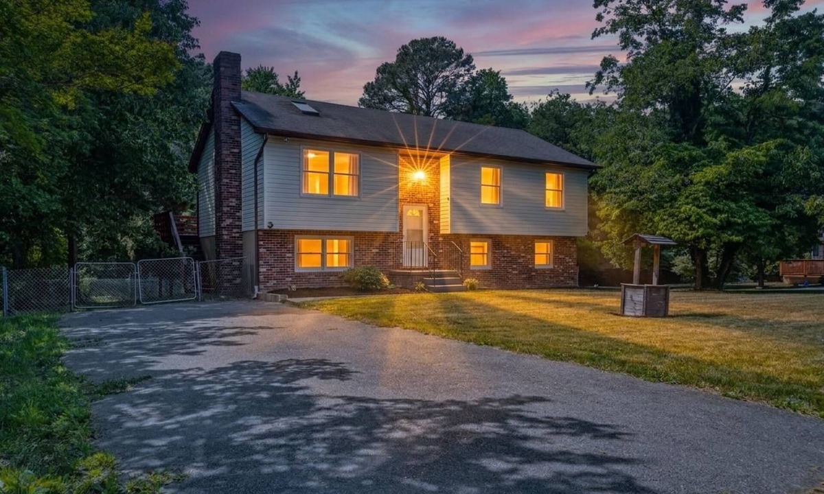 Chesapeake Ranch Estates-Drum Point Apartment | Lusby 5BD Family Home with Private Beach Access