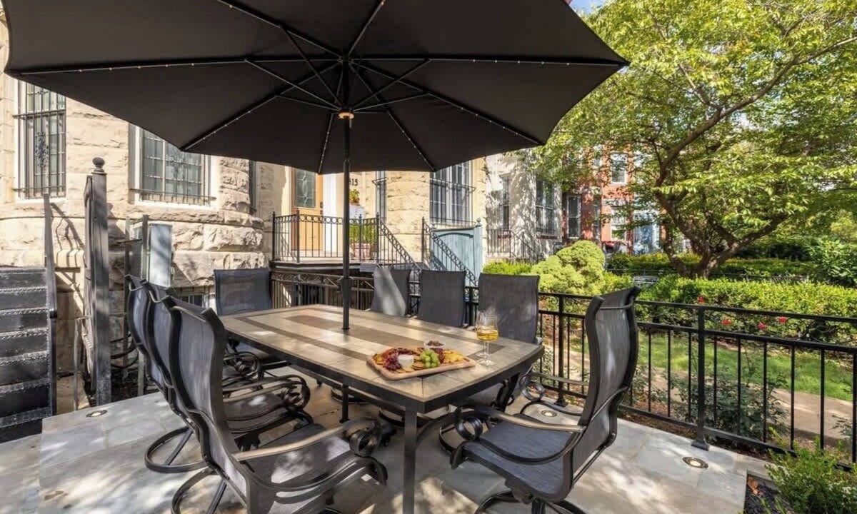 Columbia Heights House | Luxe 7-BR Victorian Castle in the Nation's Capital
