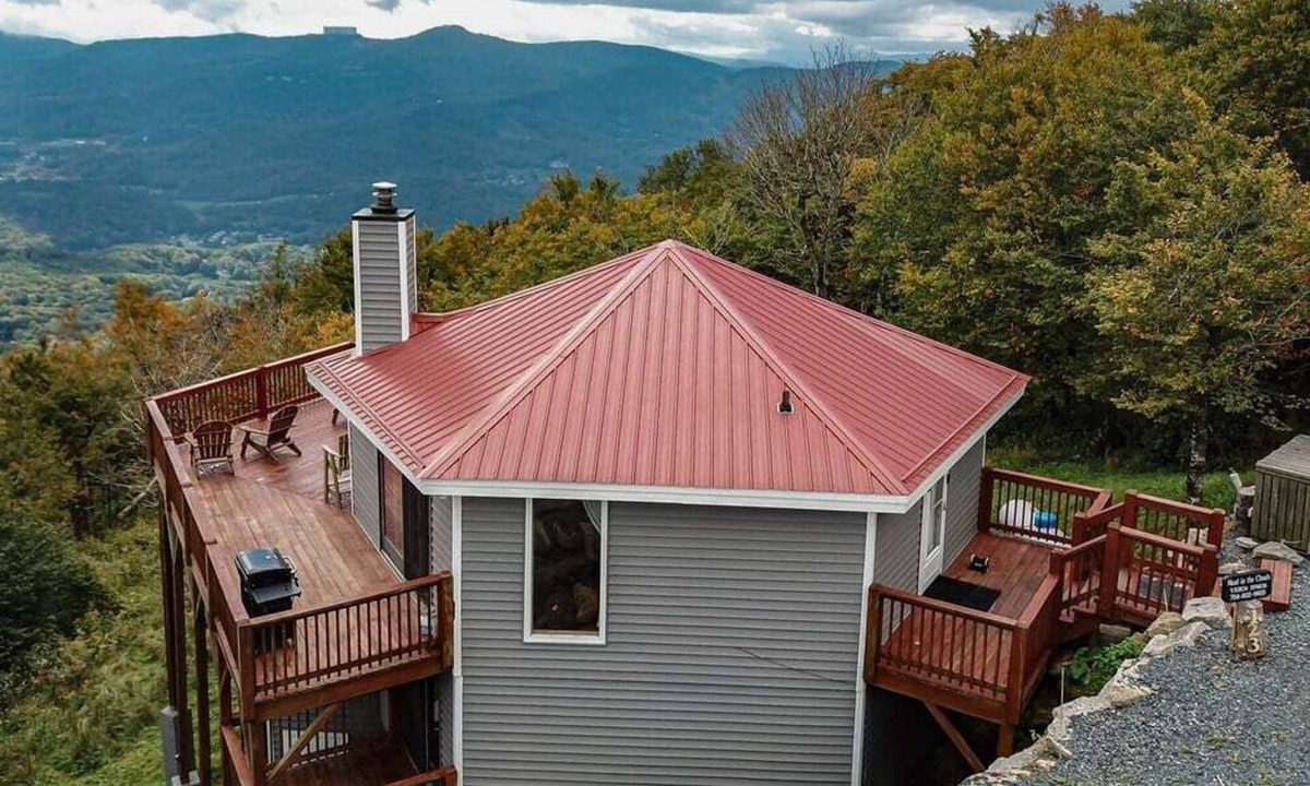 Banner Elk Cabin | Luxe | Ski-In/Out | Hot Tub | Panoramic Views | EV