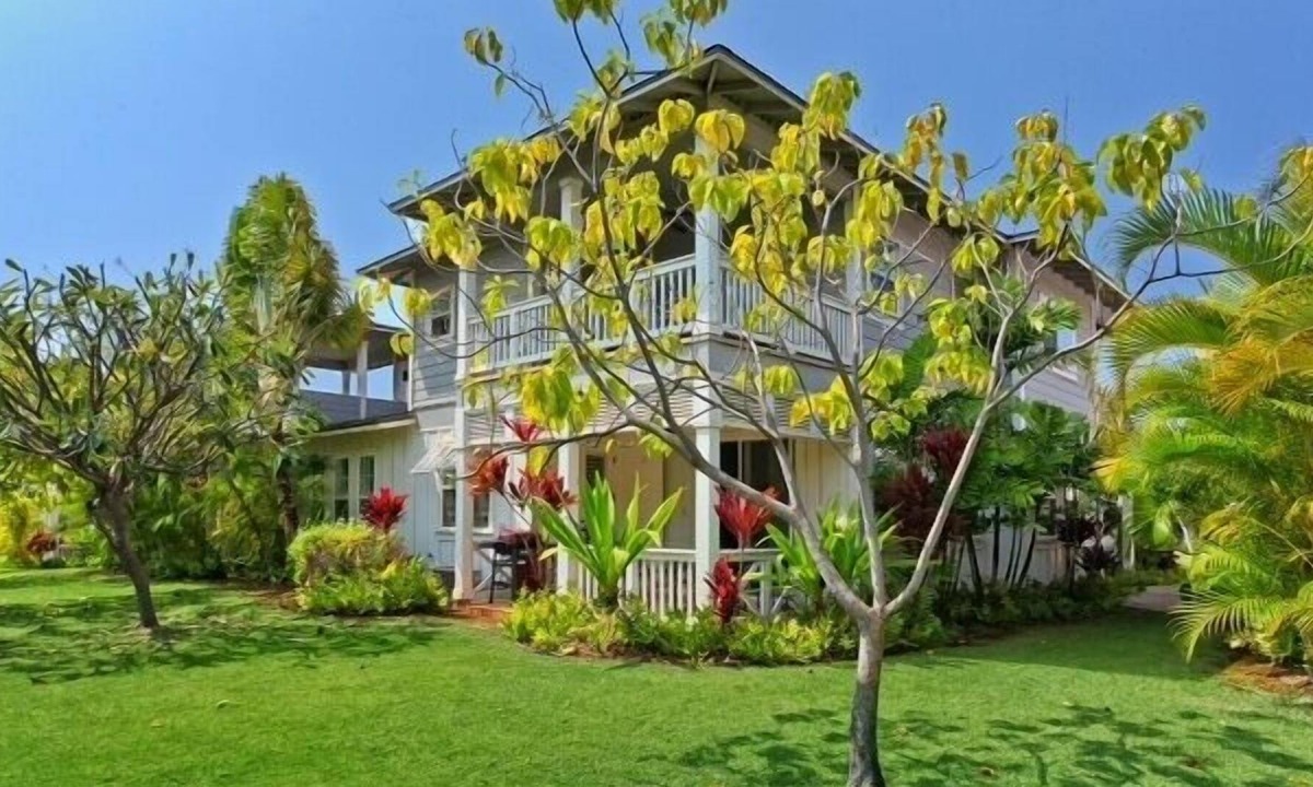 Ko Olina House | Luxurious 3 Bedroom, 3 Bath Townhome with 2 Car Garage in Ko Olina's Coconut Plantation