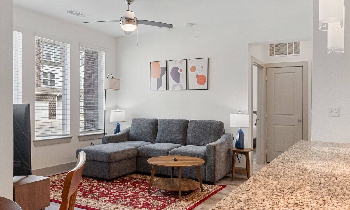 Stony Ridge North Apartment | Luxury 1BD/1BA Near Airport 6833