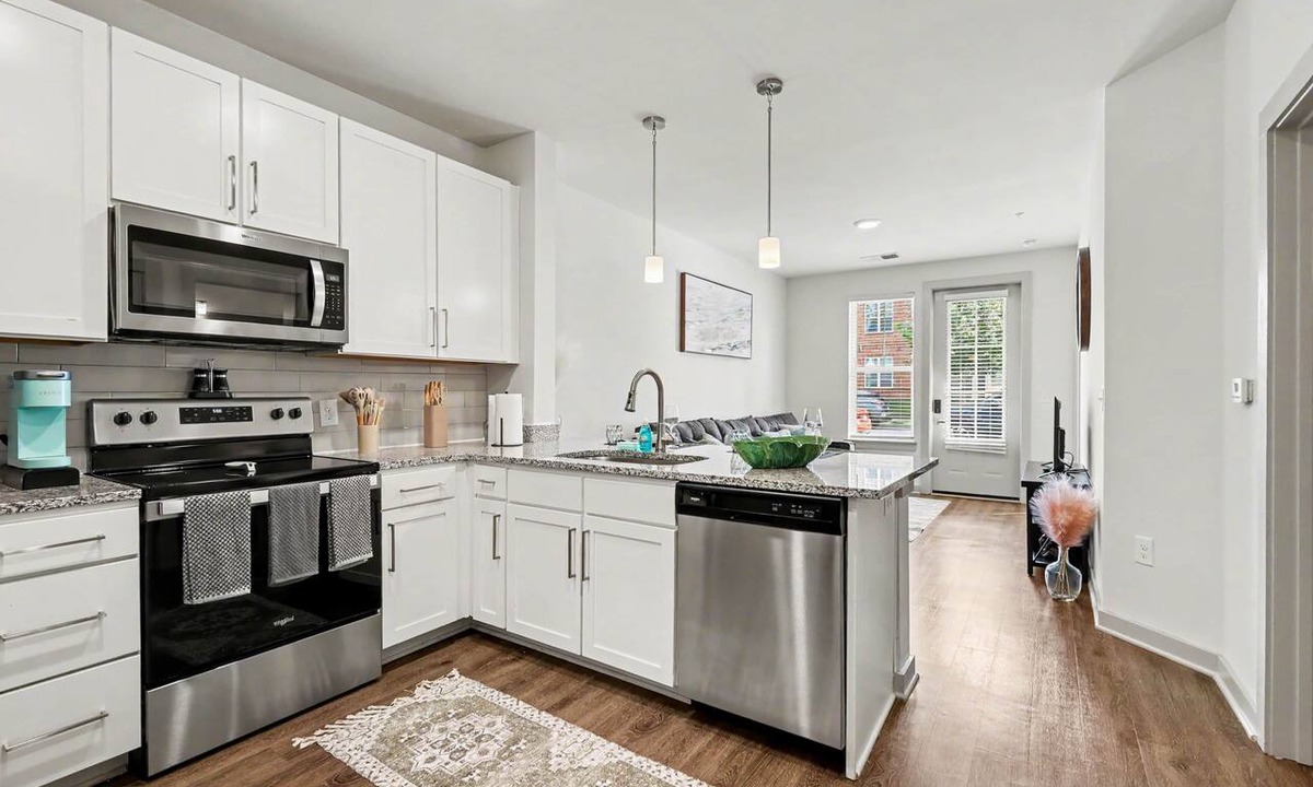 Charlotte Apartment | Luxury 1BR Near NoDa & Uptown Charlotte