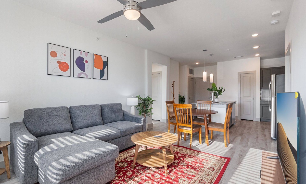 Stony Ridge North Apartment | Luxury 2BD/2BA Next to Airport 3689