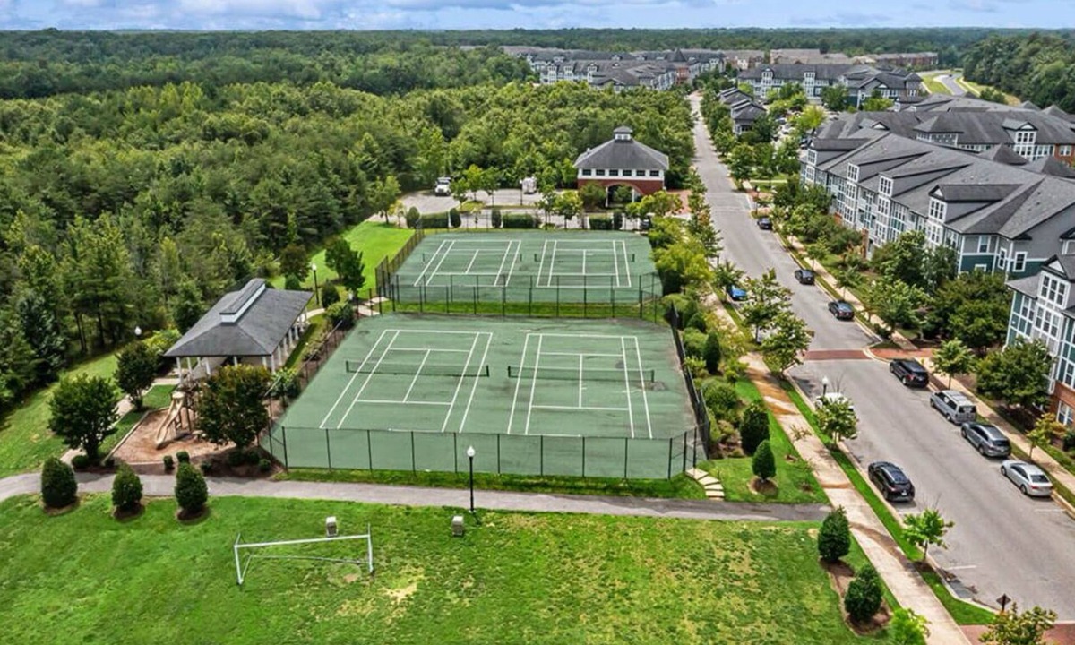St. Charles House | Luxury 4-Level Townhouse, Pool Access, 2 Balconies