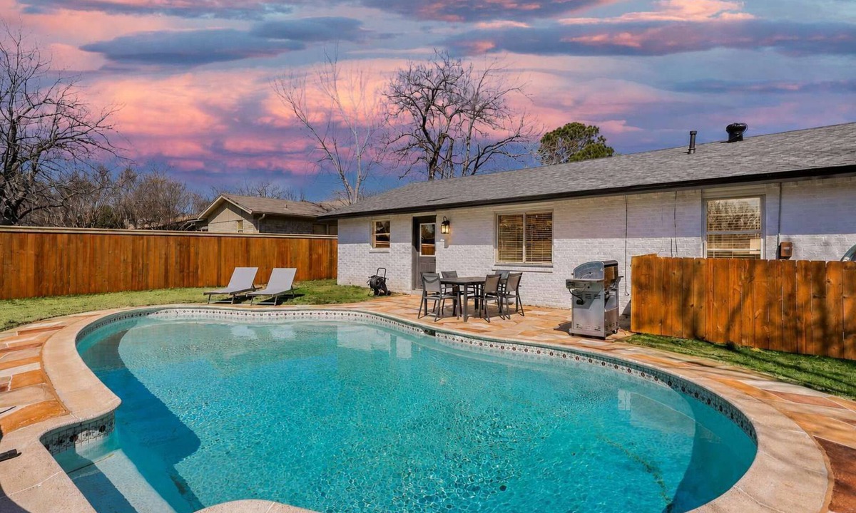 North Richland Hills House | Luxury 4Bed/2Bath Hidden Gem w/Backyard Oasis