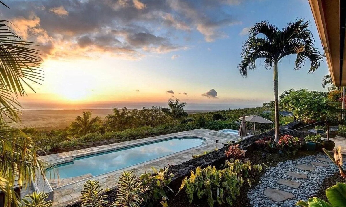 Kalaoa Villa | Luxury Private Villa - 180° Sunset Views - 3 Acres