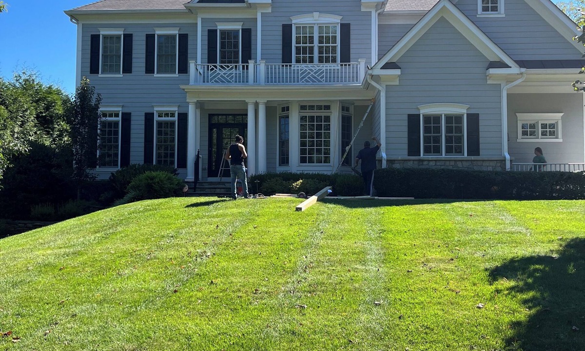 McLean House | Luxury renovated 6-bd in close-in McLean’s Franklin Park, family friendly w yard