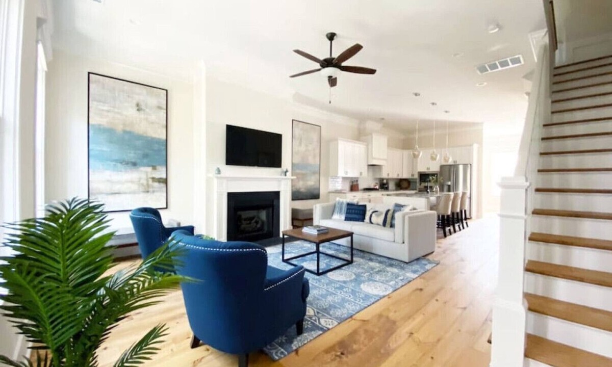 Historic District - North Villa | Magnolia Estate – 3 Private Quarters, Walk to Sites