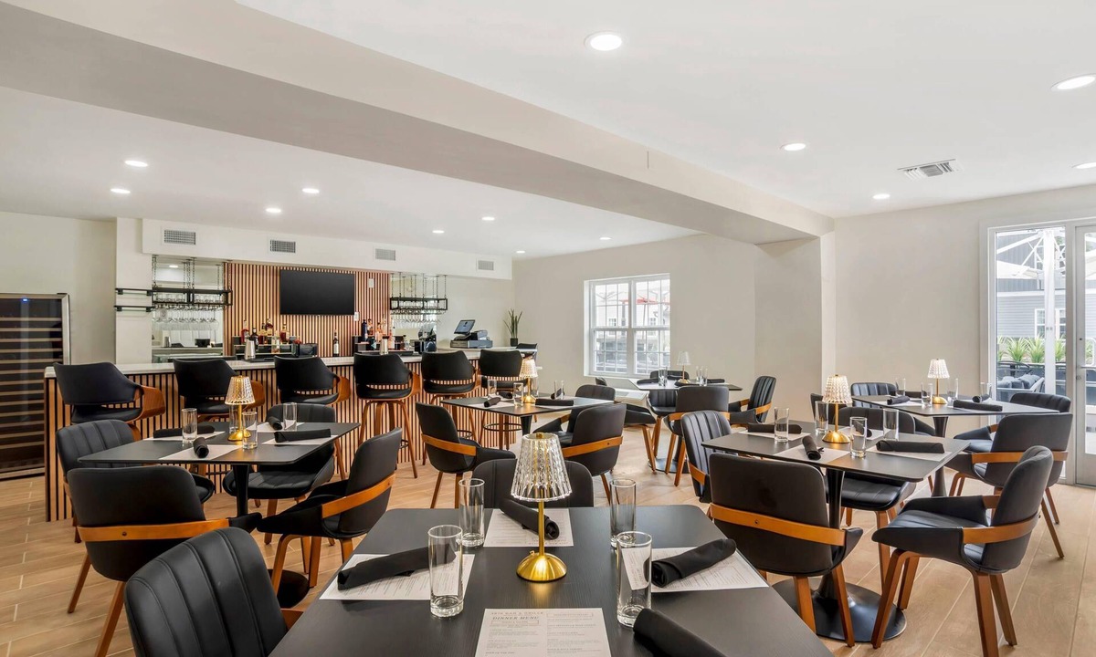 Tallahassee Hotel | MainStay Suites