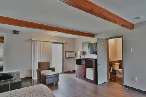 Tunkhannock Hotel | Maplehurst Motel