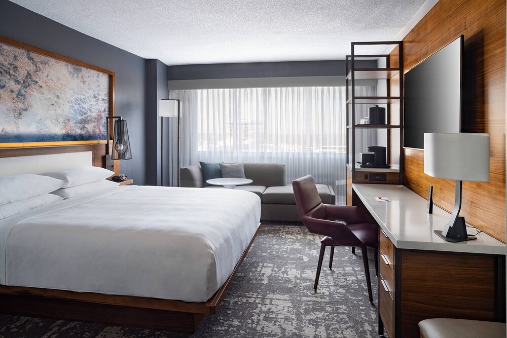 Downtown Greensboro Hotel | Marriott Greensboro Downtown
