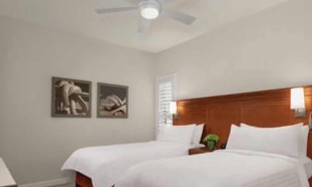 Beach Lagoon Resort | Marriott's Monarch on the Beach at Sea Pines with a lovely nGarden View