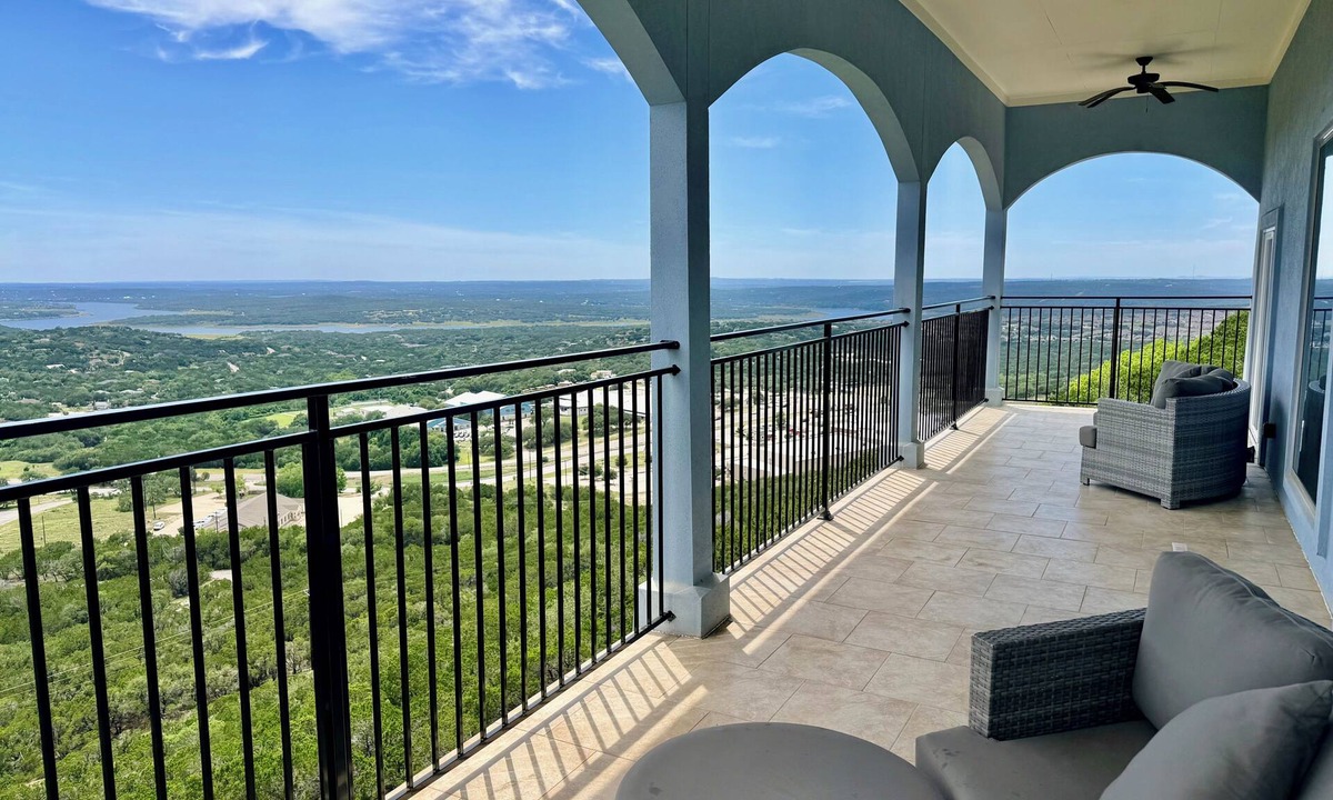 Lago Vista House | Marvelous 5-bedroom house with in charming Lago Vista/Pet friendly