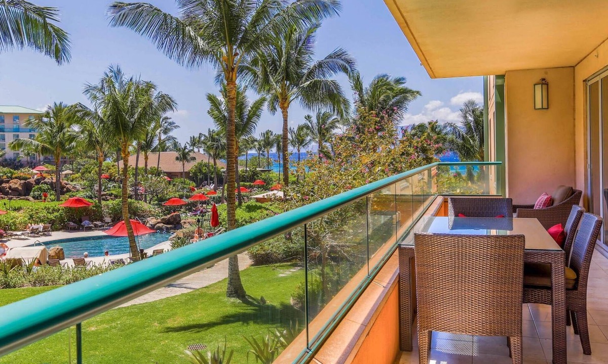 Honokowai Condo | Maui Resort Rentals: Honua Kai Konea 249, Spacious Interior Courtyard 3BR w/Partial Ocean Views