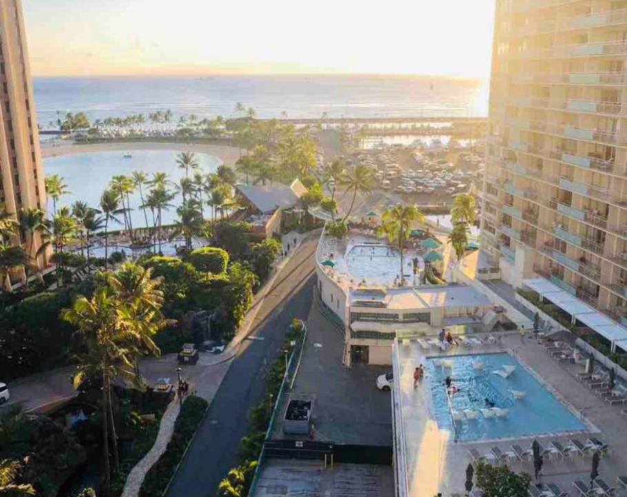 Waikiki Apartment | MERMAID'S COVE WITH BREATHTAKING OCEAN VIEWS AT ILIKAI HOTEL