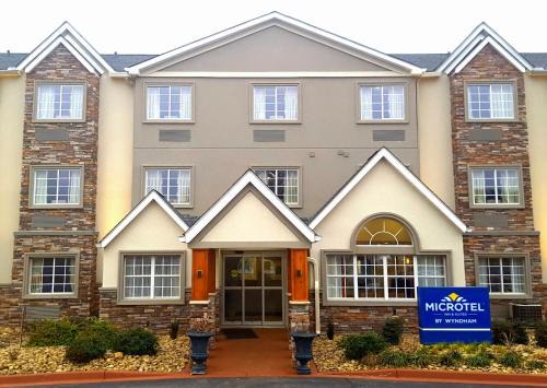 Greenville Hotel | Microtel Inn & Suites - Greenville