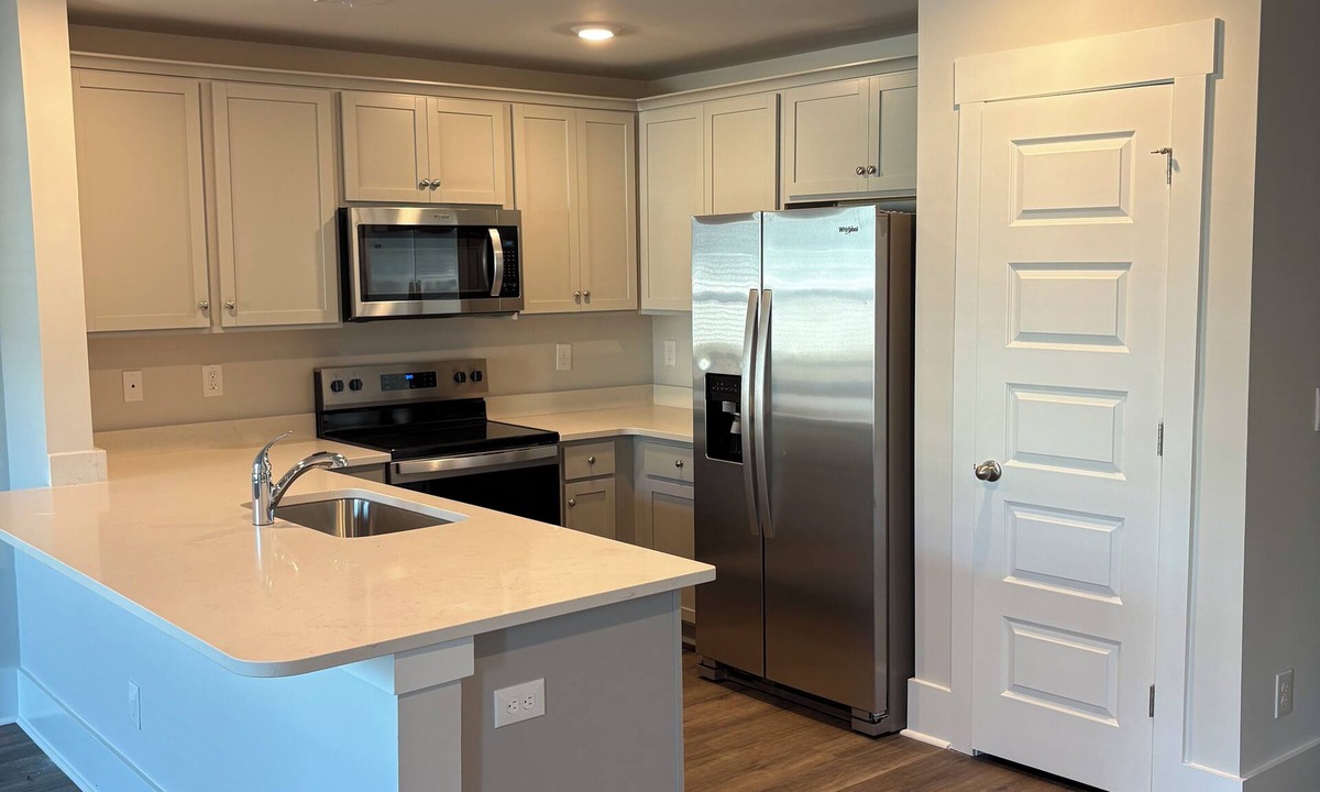Leland House | Modern 3BR/2BA Townhome in Grayson Park – Minutes to Wilmington & Area Beaches