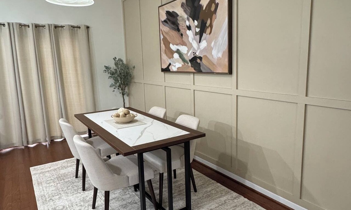 Elkridge House | Modern 4BR Townhome - Perfect for Extended Stays