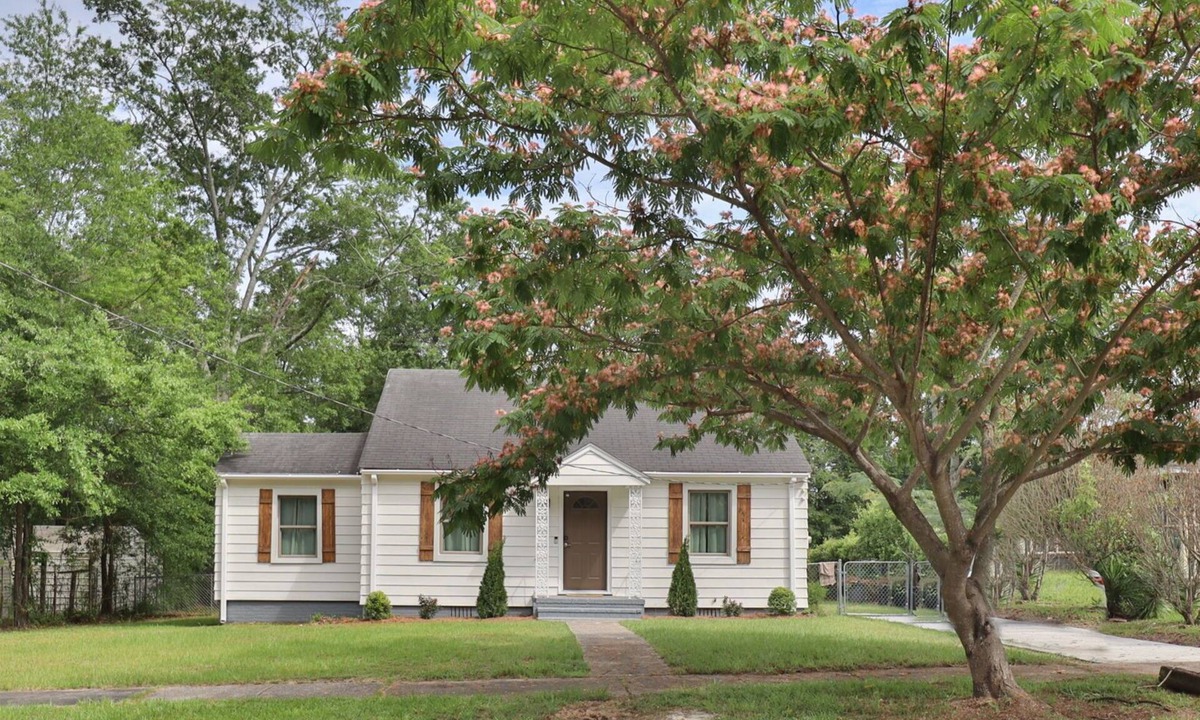 Columbus House | Modern Cottage in Columbus